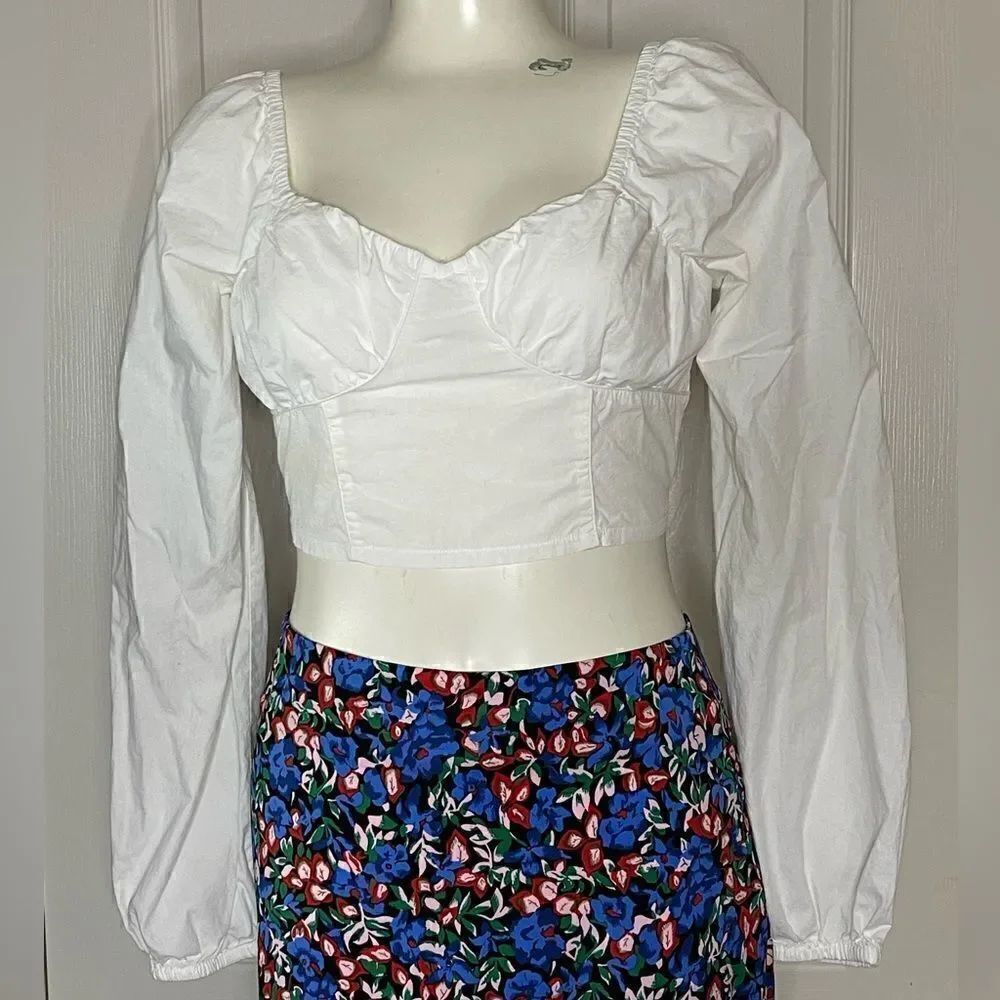 Cotton On puffy sleeve white cropped blouse size M (read description)
